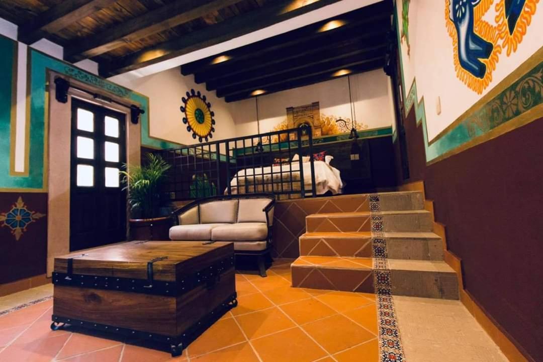 HOTEL EL PALACIO DEL GAMBUSINO CATORCE 4 México desde 133